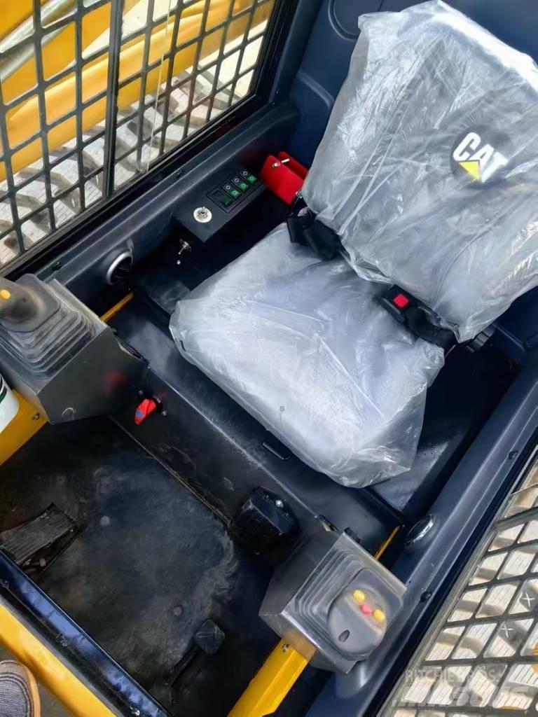 CAT 277 D Lietoti riteņu kompaktiekrāvēji