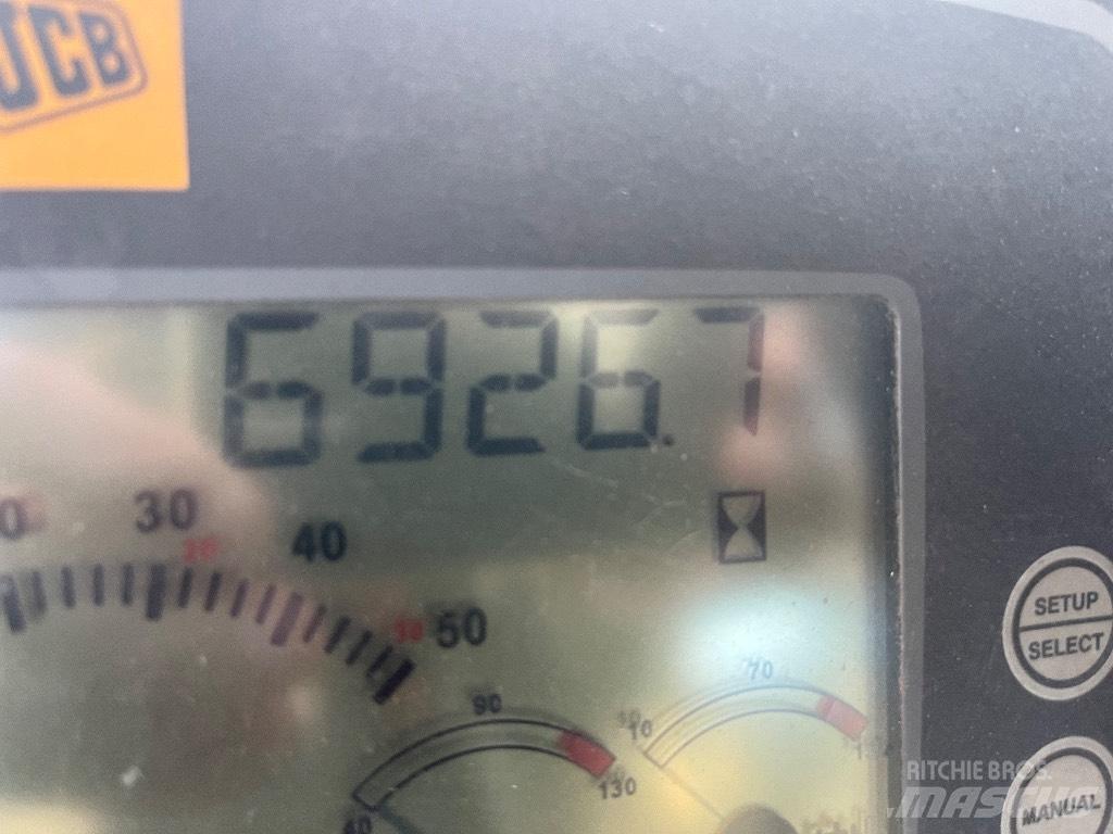 JCB 411 HT Iekrāvēji uz riteņiem