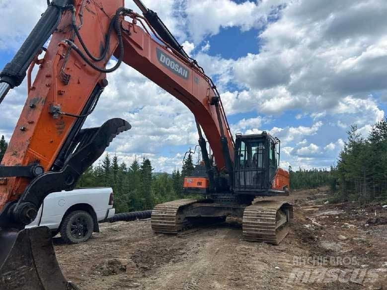 Doosan DX 350 LC Kāpurķēžu ekskavatori