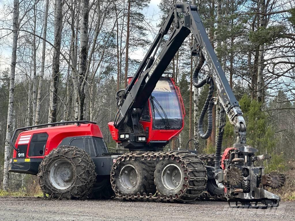Komatsu 911 Harvesteri