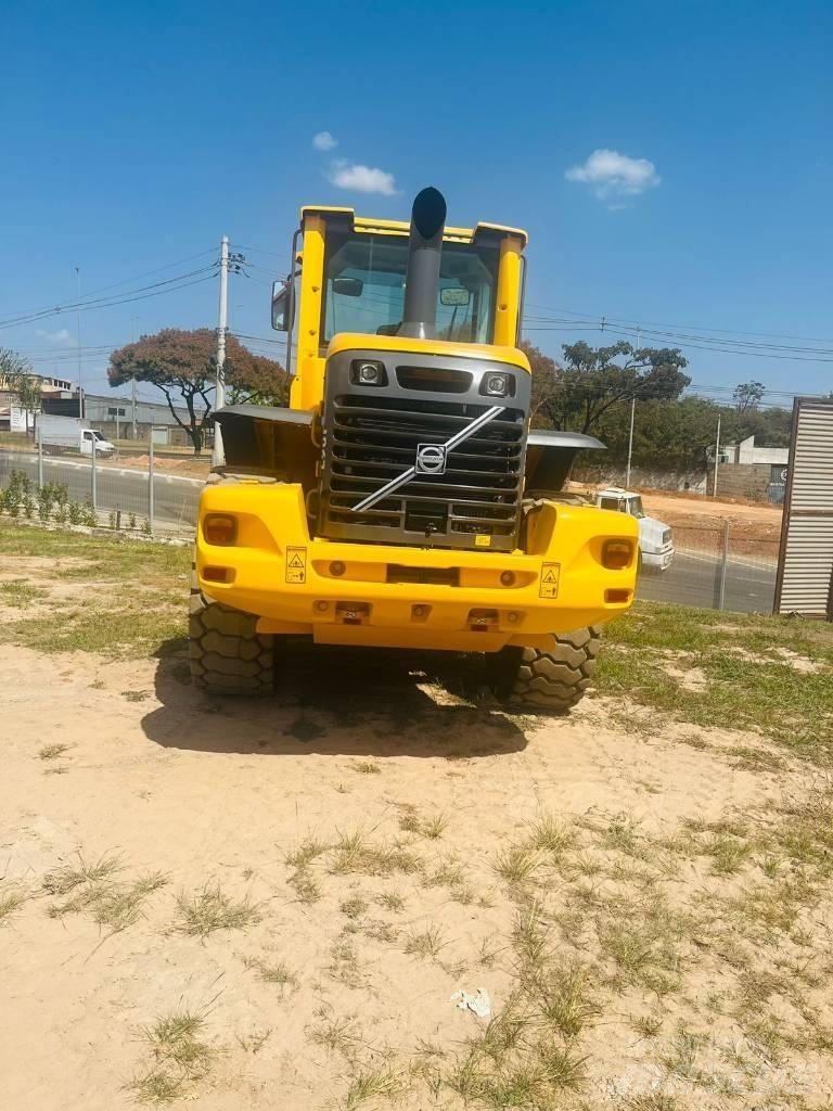 Volvo L 90 F Iekrāvēji uz riteņiem