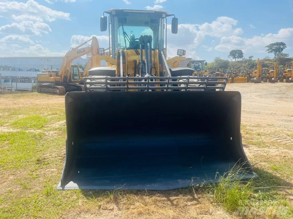 Volvo L 90 F Iekrāvēji uz riteņiem