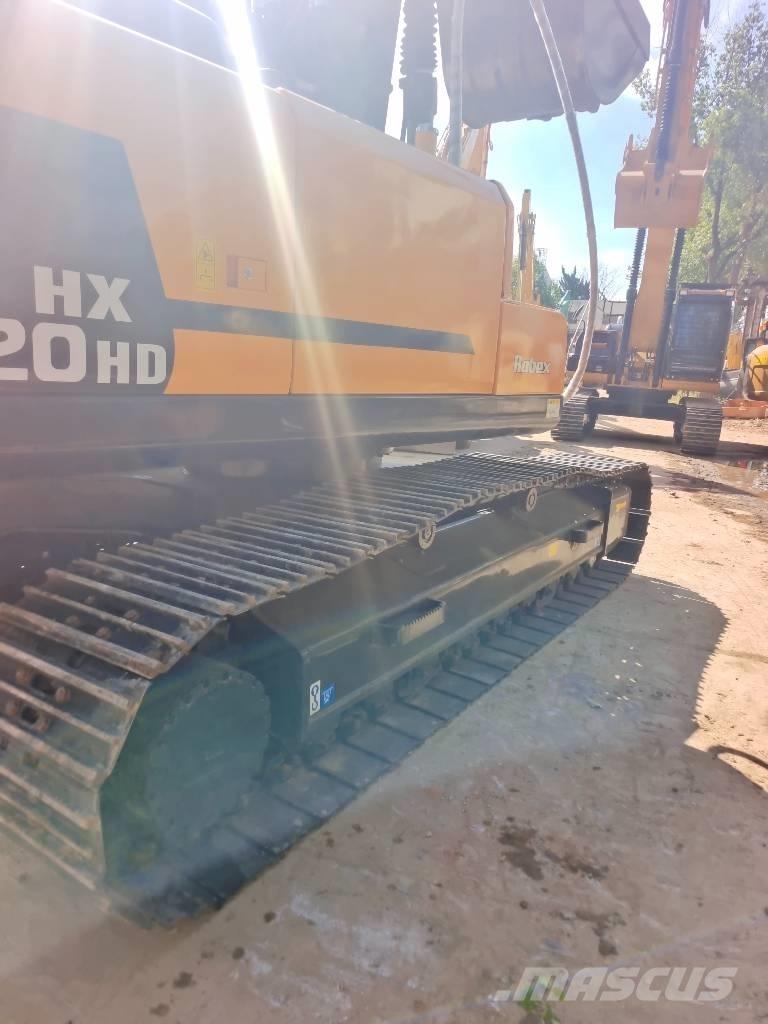 Hyundai HX220HD Kāpurķēžu ekskavatori