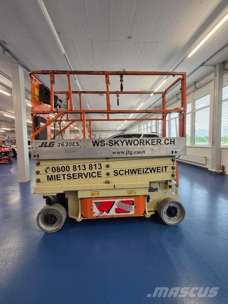 JLG 2630 ES Šķerveida pacēlāji