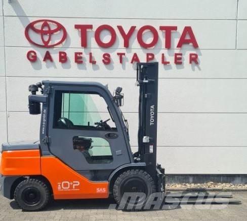 Toyota 52-8FDJF35 Tehnika ar dīzeļa dzinēju