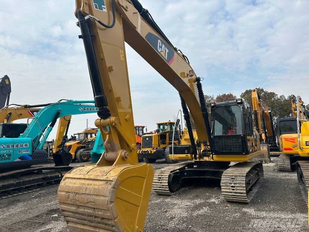 CAT 320 D2 Kāpurķēžu ekskavatori
