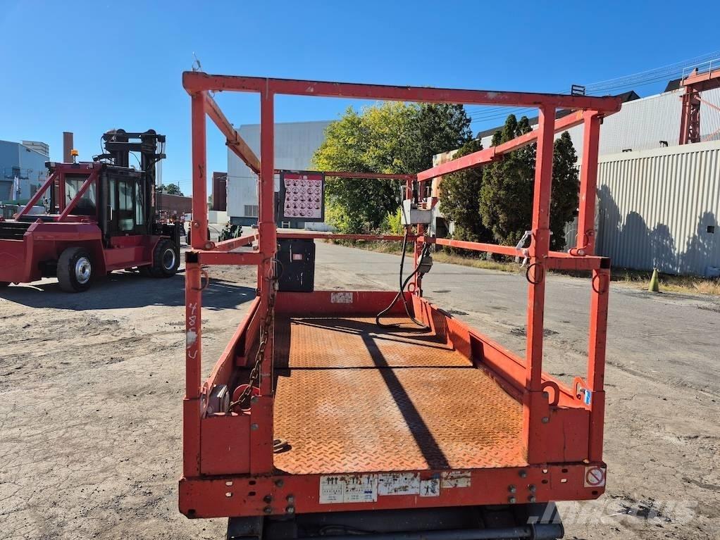 SkyJack SJ 4626 Šķerveida pacēlāji