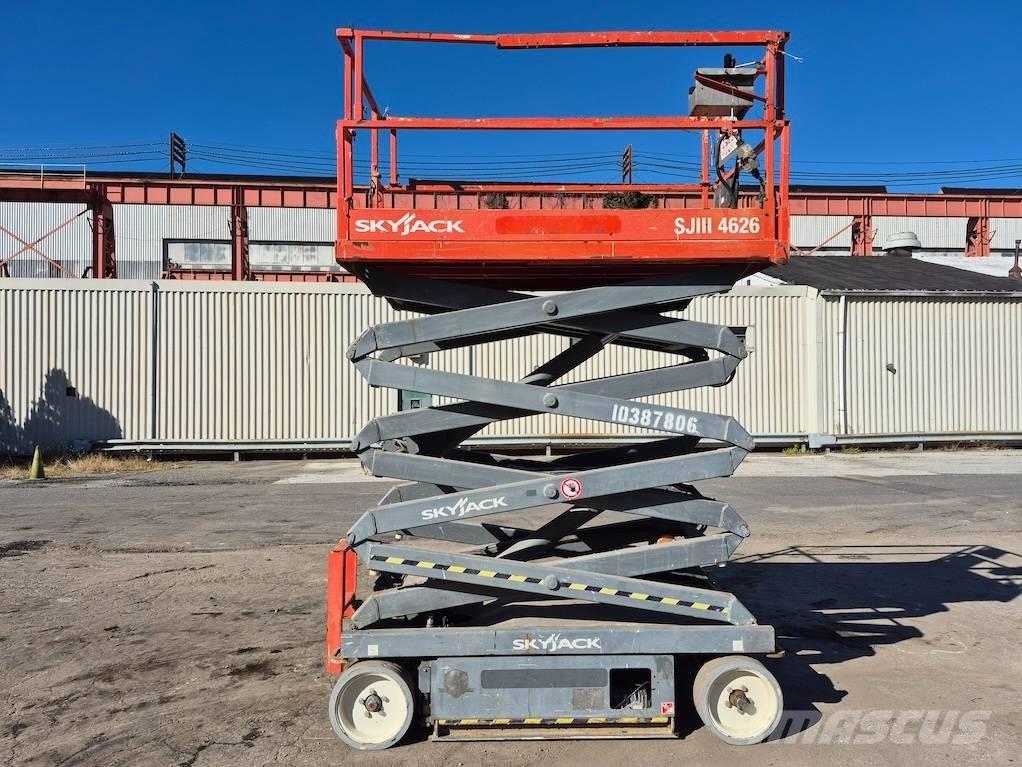 SkyJack SJ 4626 Šķerveida pacēlāji