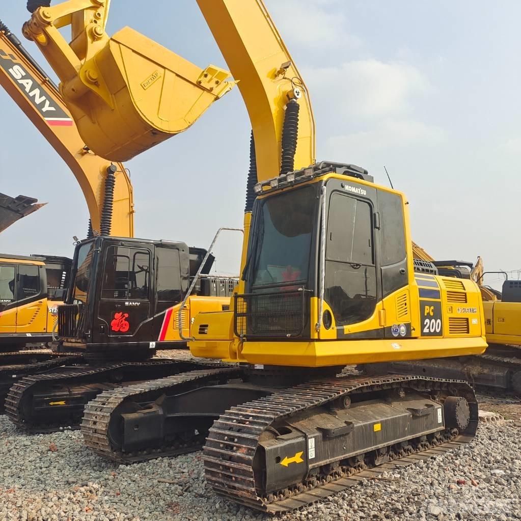 Komatsu PC 200-8 Kāpurķēžu ekskavatori