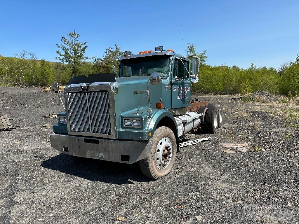 Western Star 4964FX Vilcēji