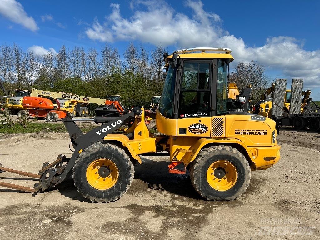 Volvo L 35 G Iekrāvēji uz riteņiem