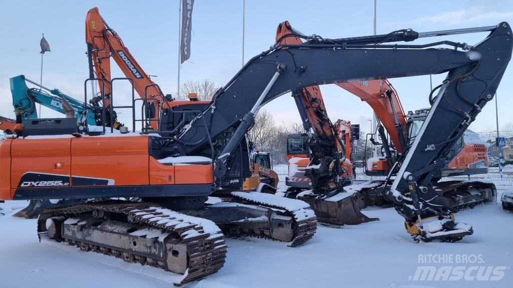 Doosan DX 255 LC-5 Kāpurķēžu ekskavatori