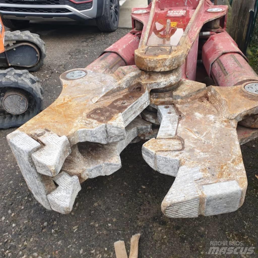  KONVERMA HCM 750C Griezēji