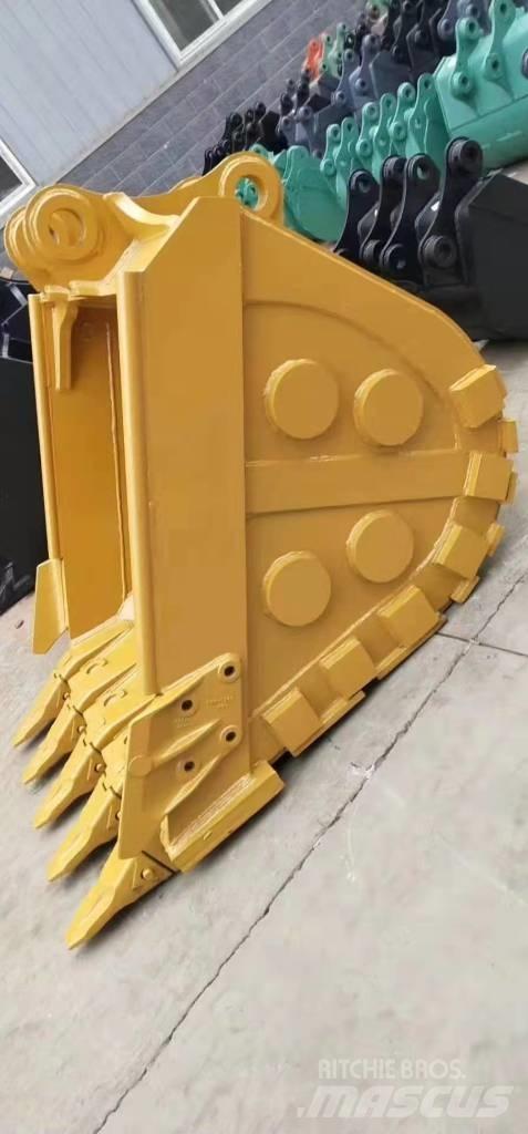 Komatsu PC220 Kausi