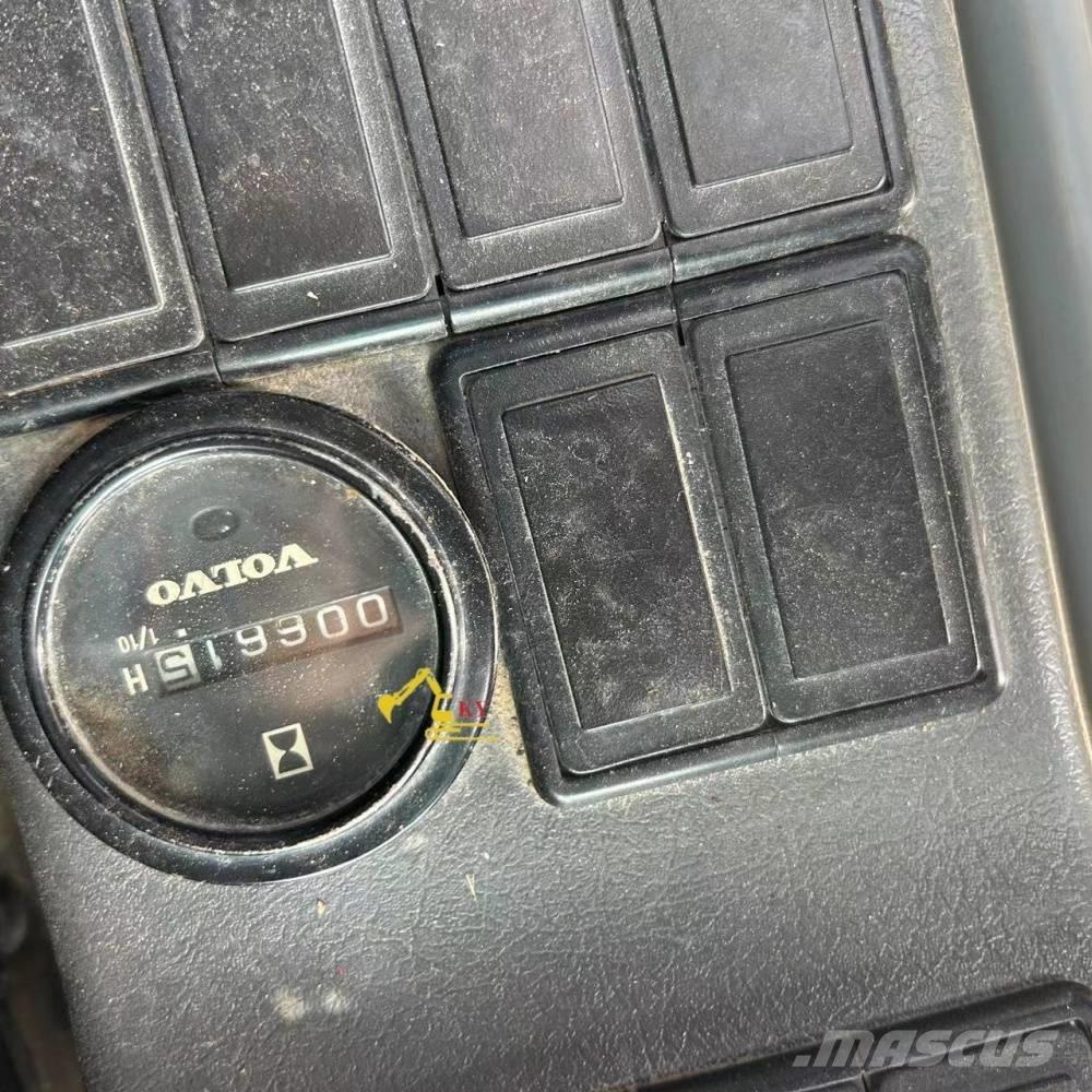 Volvo 290 Kāpurķēžu ekskavatori