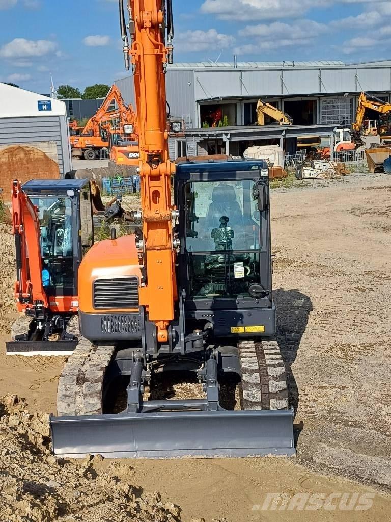 Doosan DX 85 R-3 Vidēja lieluma ekskavatori 7 t - 12 t
