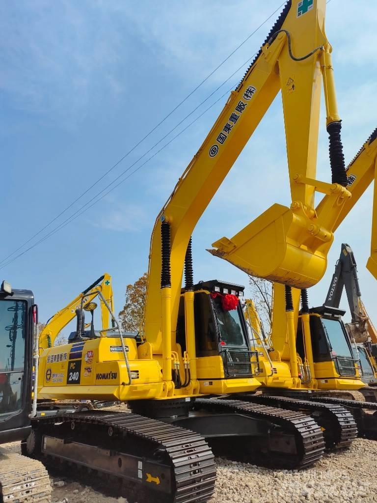 Komatsu PC 240 Kāpurķēžu ekskavatori