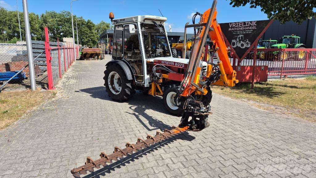 Steyr 8075 Traktori