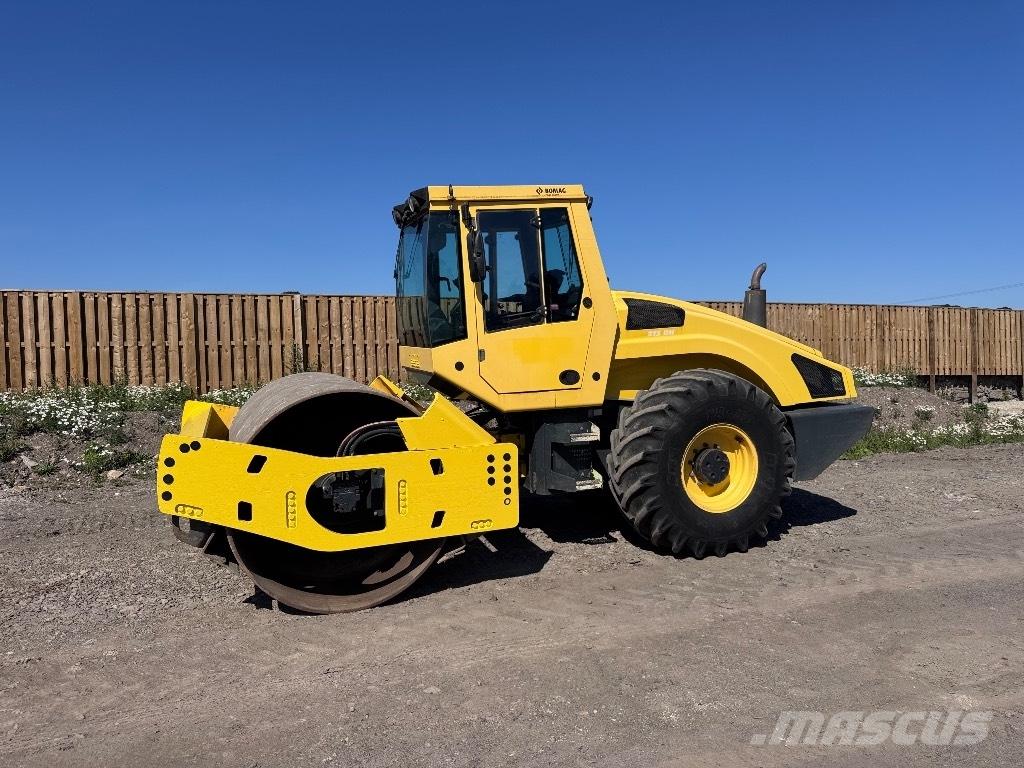 Bomag BW 213 D H-4 Vienvalča grunts veltņi
