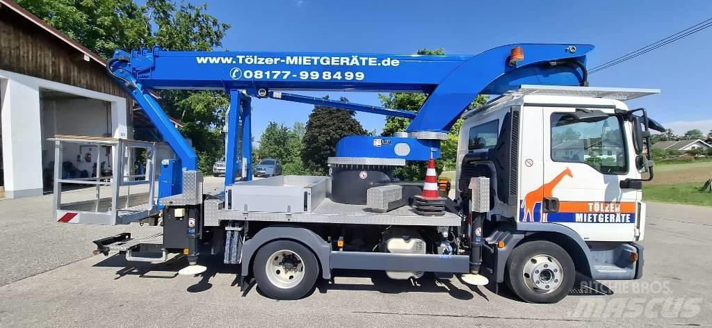 Palfinger P300 KS Pacēlāji uz automašīnas bāzes