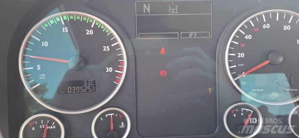 Palfinger P300 KS Pacēlāji uz automašīnas bāzes
