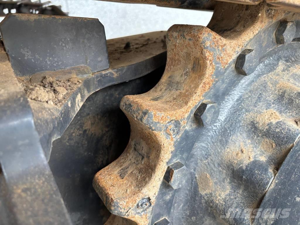 Komatsu PC 210-10M0 Kāpurķēžu ekskavatori