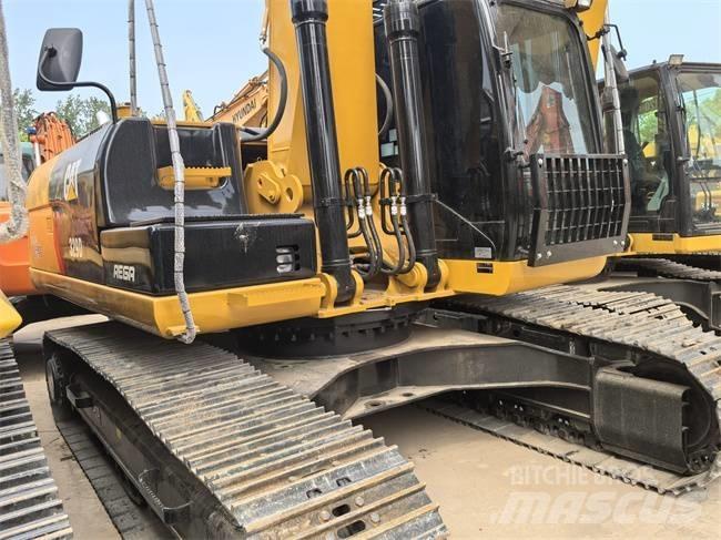 CAT 329 D L Kāpurķēžu ekskavatori