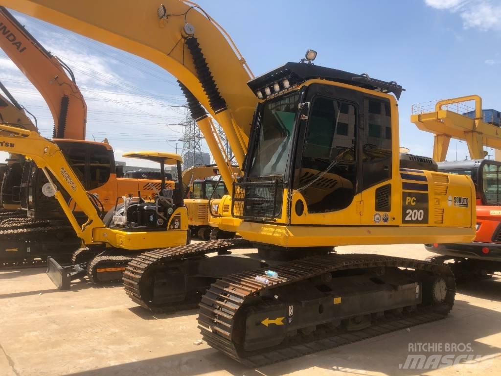 Komatsu PC200 Kāpurķēžu ekskavatori