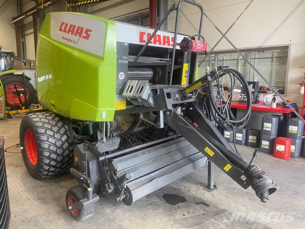 CLAAS Rollant 455 RC Rituļu preses
