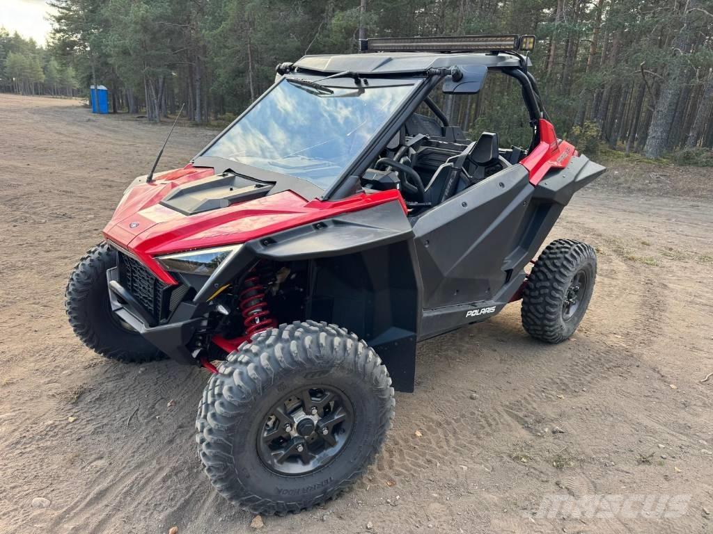 Polaris RZR PRO XP Visurgājēji/apvidus automobīļi