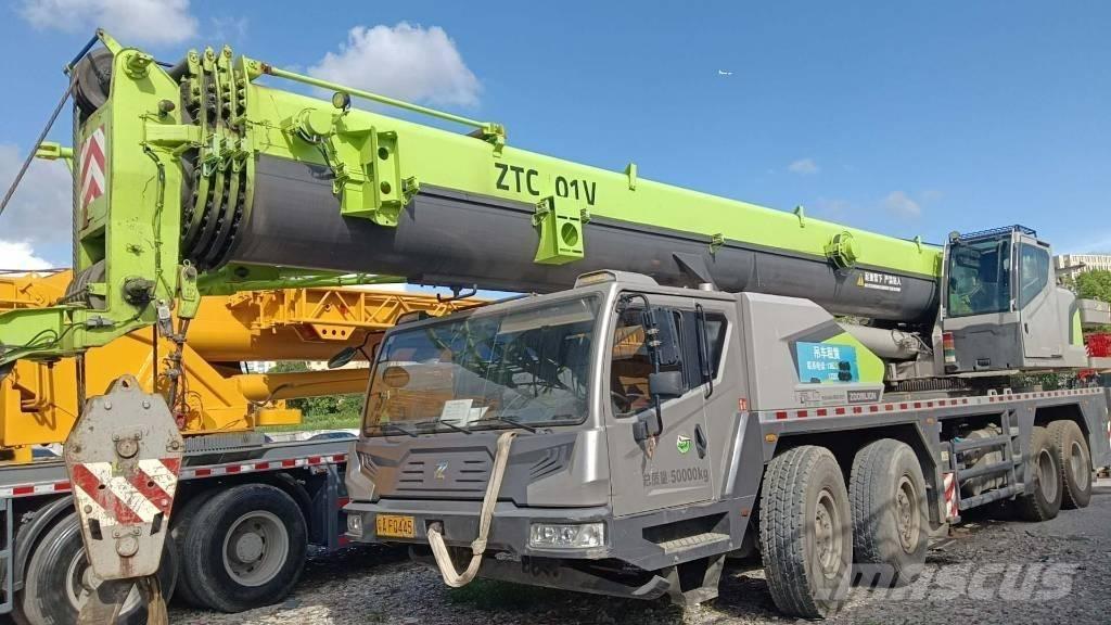 Zoomlion ZTC800 Visurgājēji celtņi