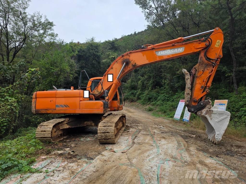 Doosan DX 220 LCA Kāpurķēžu ekskavatori