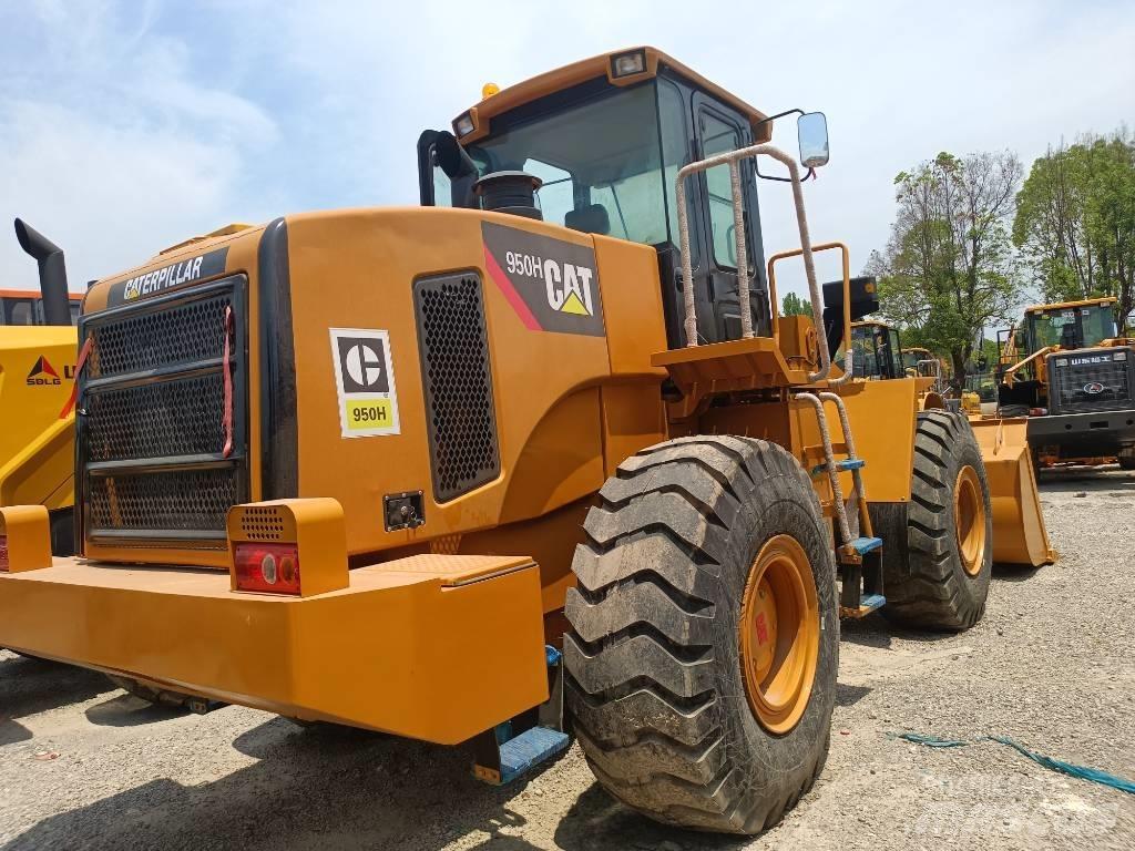 CAT 950H Iekrāvēji uz riteņiem