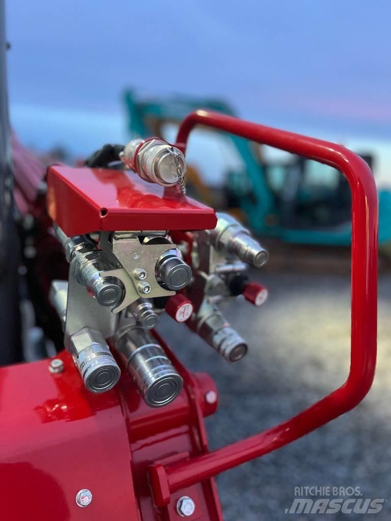 Takeuchi TL12 V2 Lietoti riteņu kompaktiekrāvēji