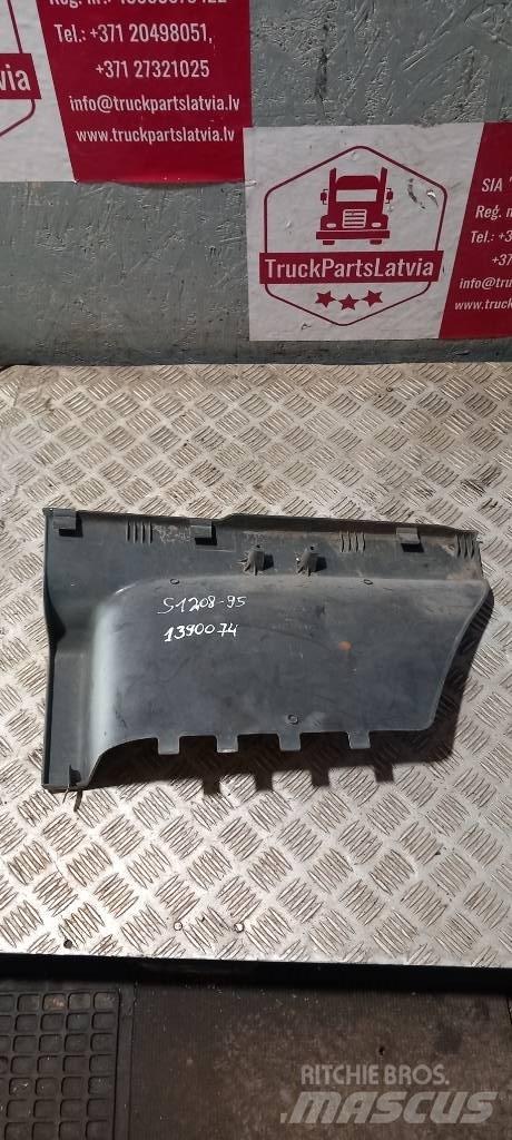 Scania 94 D.   1390074 Kabīnes un interjers