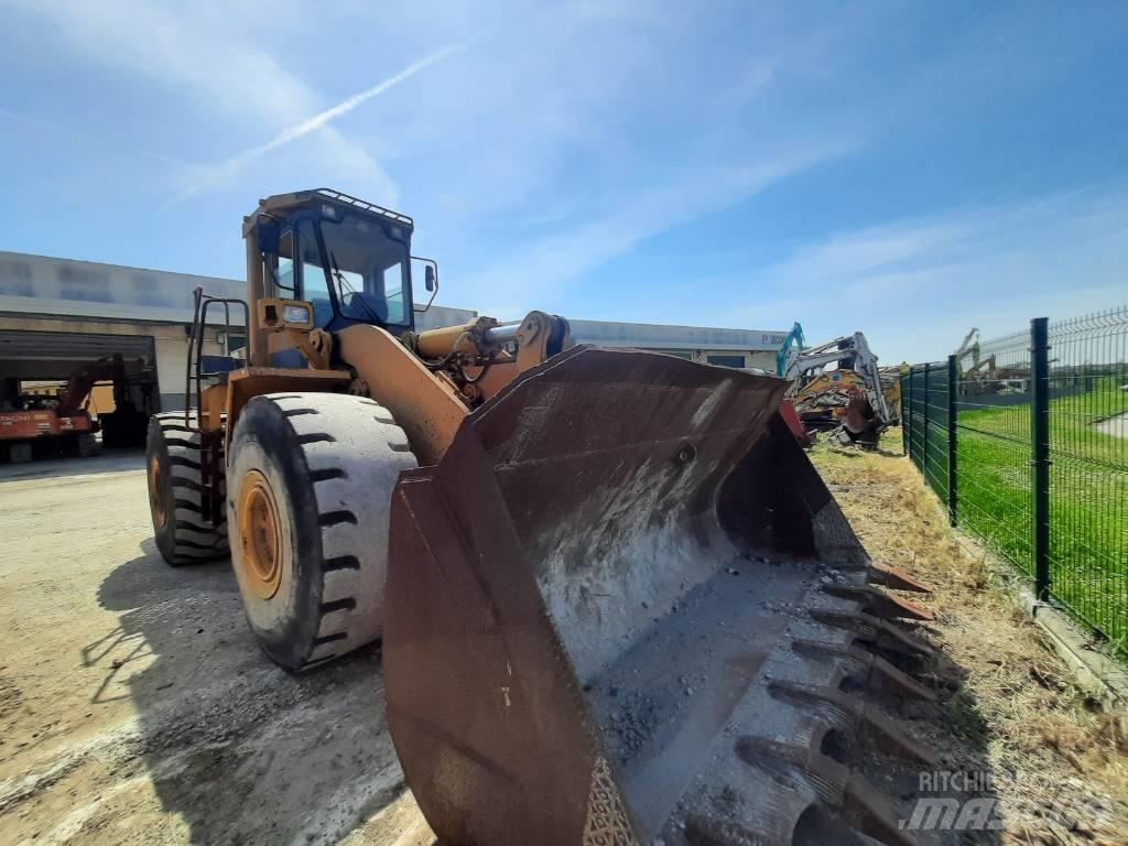 Komatsu WA500 Iekrāvēji uz riteņiem