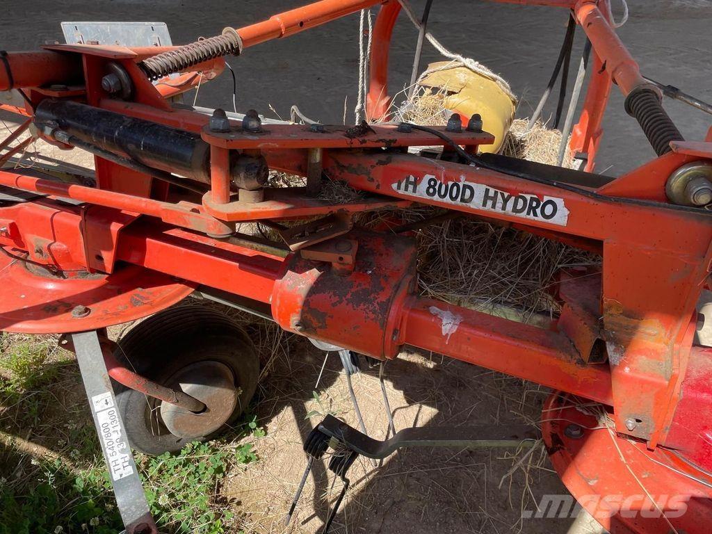 Fella TH 800 Grābekļi un siena ārdītāji