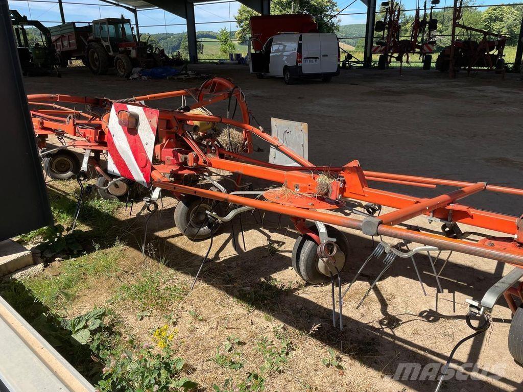 Fella TH 800 Grābekļi un siena ārdītāji