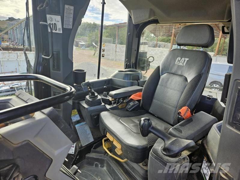 CAT D 5 LGP Kāpurķēžu buldozeri