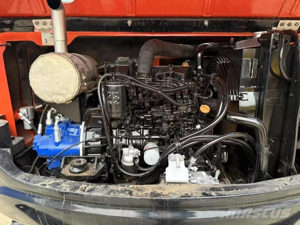 Doosan DX 75 Kāpurķēžu ekskavatori