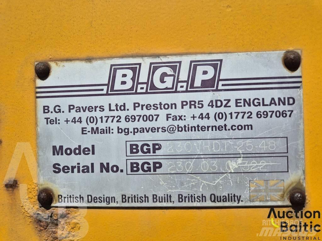  BGP 230 Asfalta klājēji