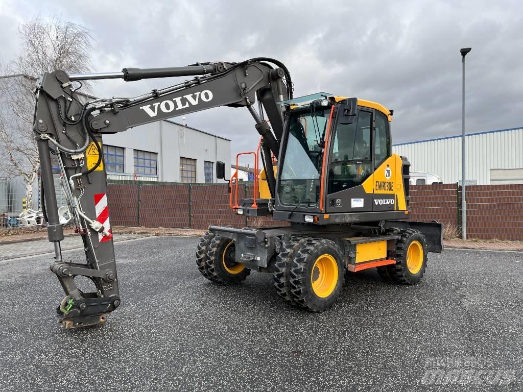 Volvo EWR130E Ekskavatori uz riteņiem