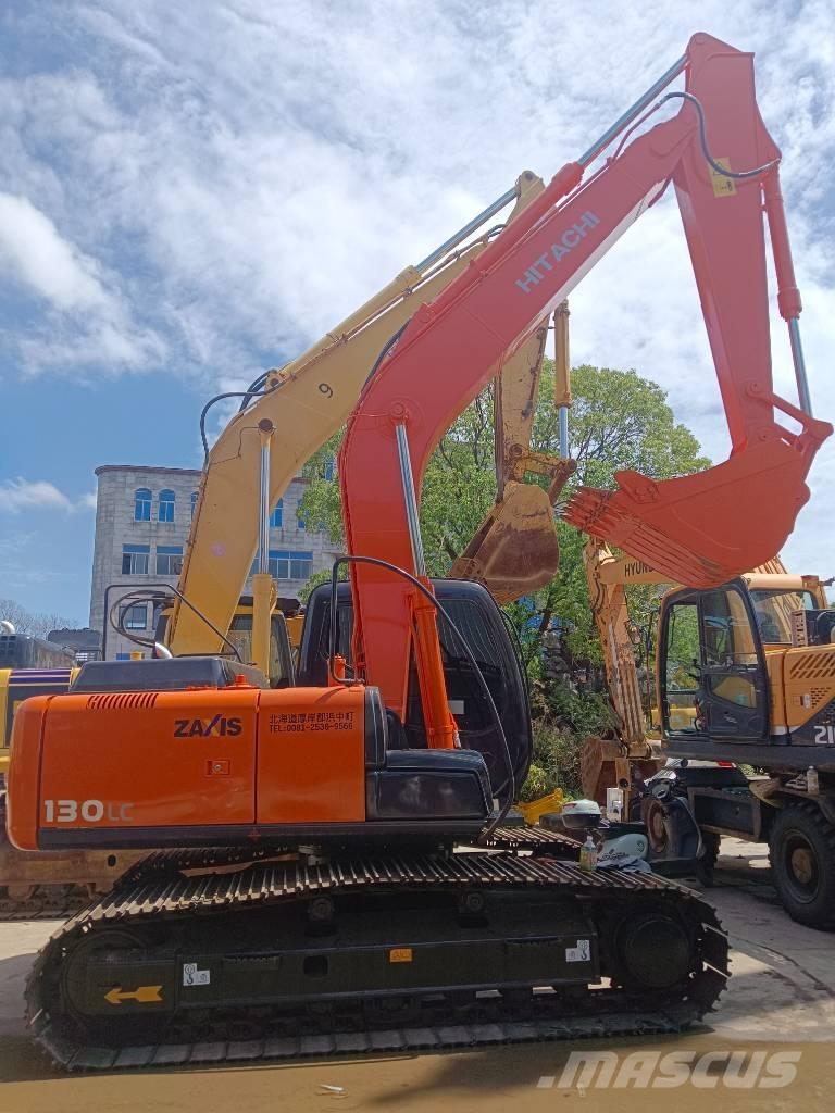Hitachi ZX130LC Kāpurķēžu ekskavatori