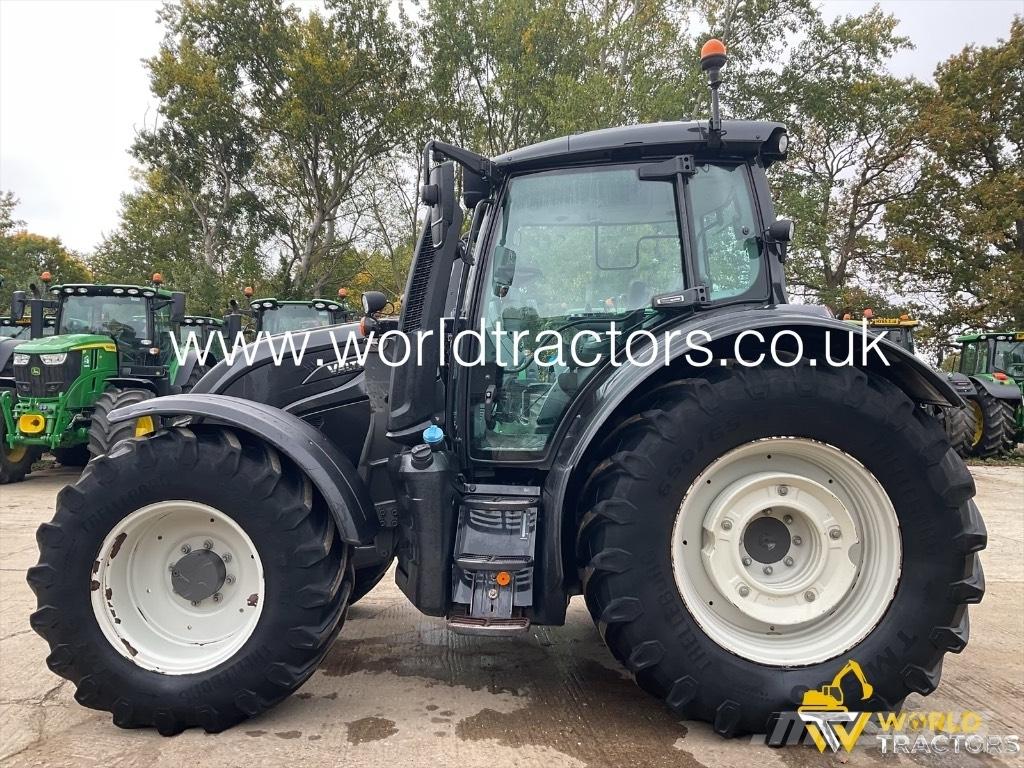 Valtra N174 Traktori