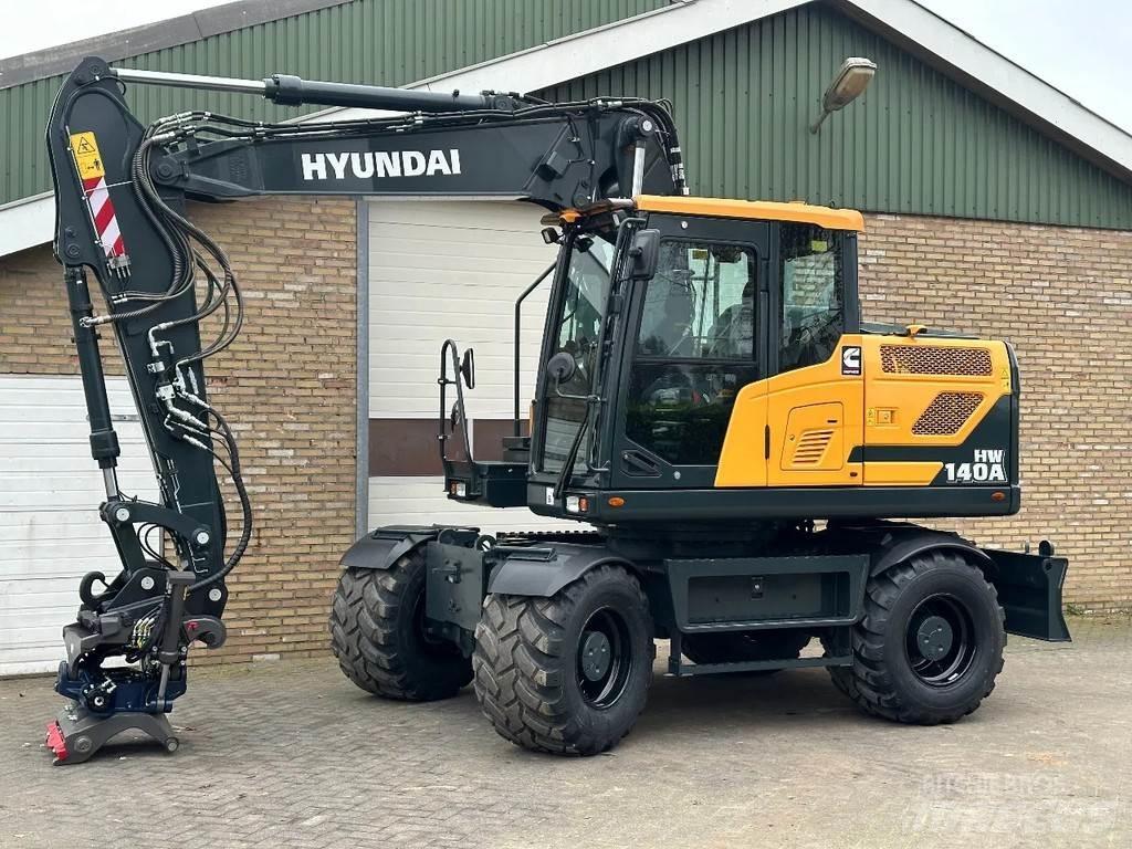 Hyundai HW140A Ekskavatori uz riteņiem