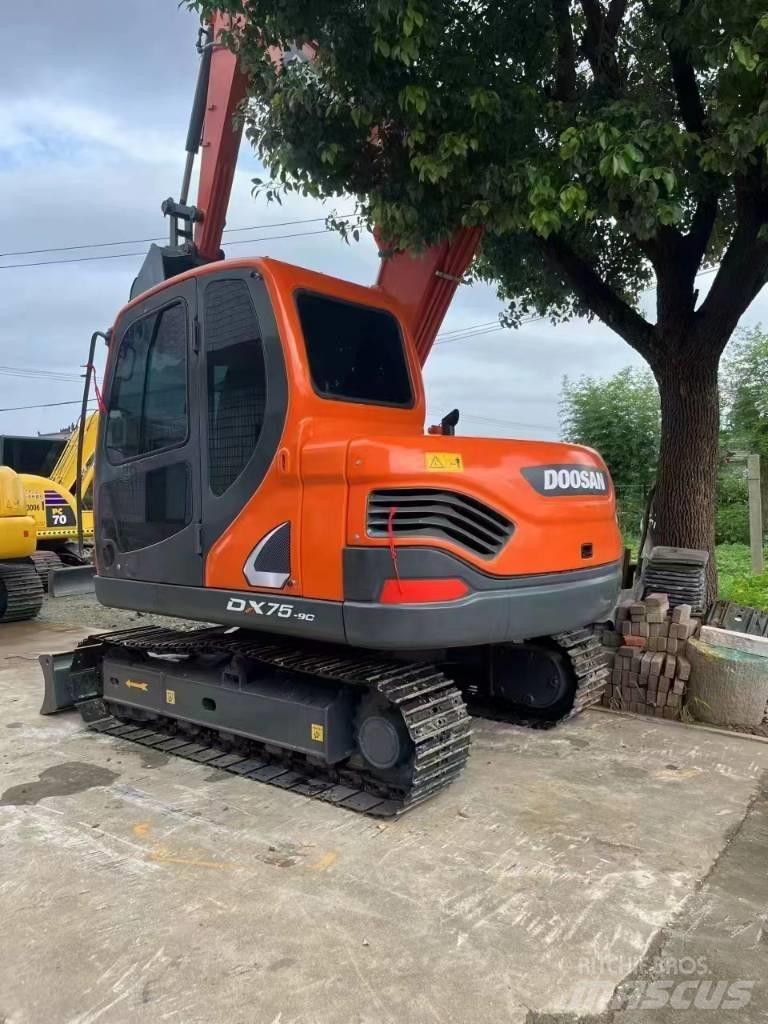 Doosan DX75 Mini ekskavatori < 7 t