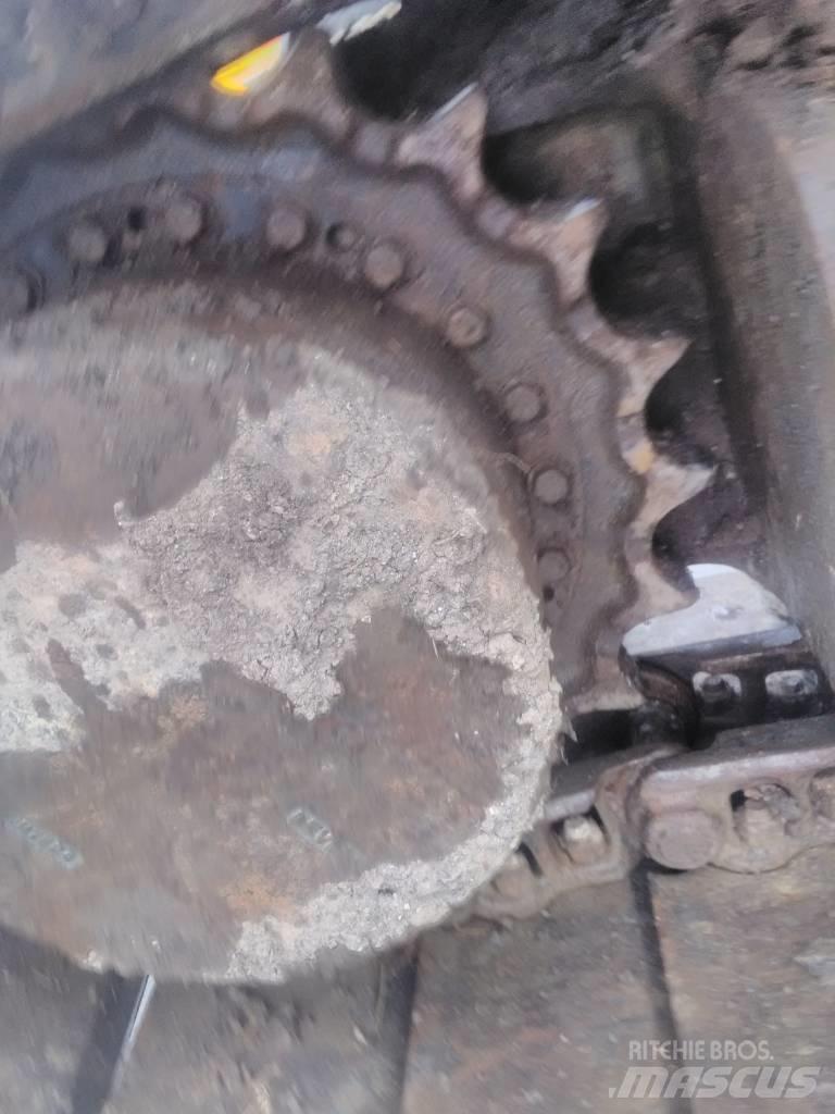 Volvo 210 C Kāpurķēžu ekskavatori