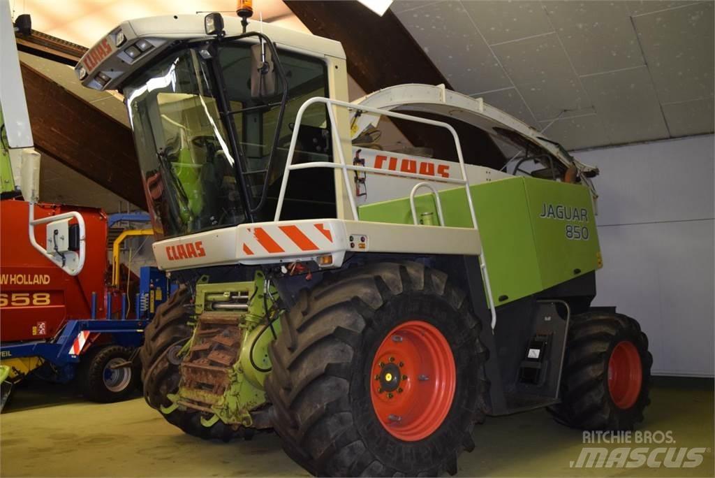 CLAAS Jaguar 850 Lopbarības novācēji