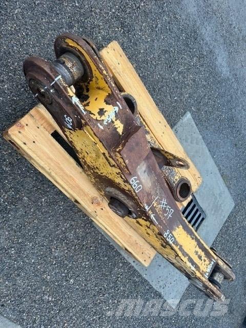 Komatsu BUCKET LINK Kausi