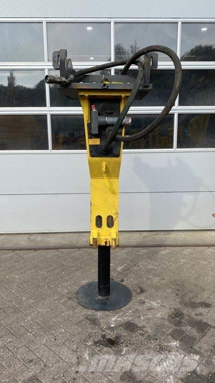 Epiroc MB750 Āmuri/Drupinātāji